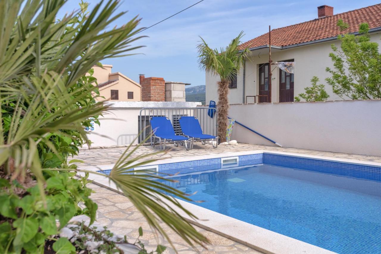 Apartments Priko Stari Grad  Exterior foto